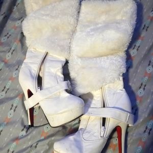 Sexy fur boots